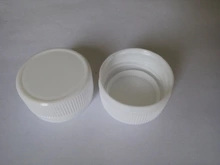 Prezzo basso tappo di plastica di 30 / 25mm per la bottiglia di acqua minerale da fornitore della Cina, 